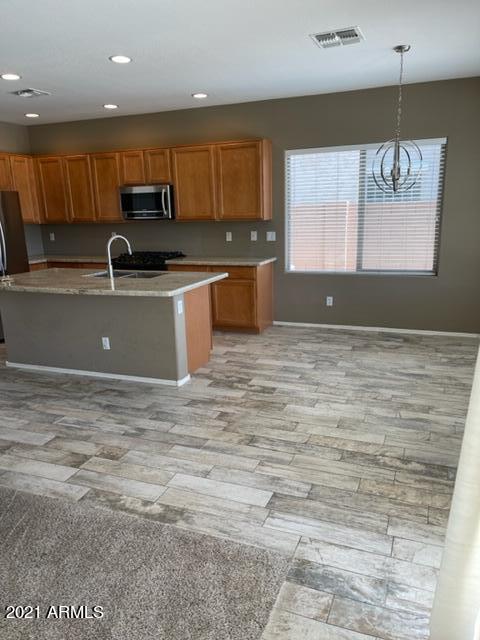 Building Photo - 949 E Indian Wells Pl