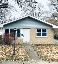 Building Photo - 3033 Florence Ave