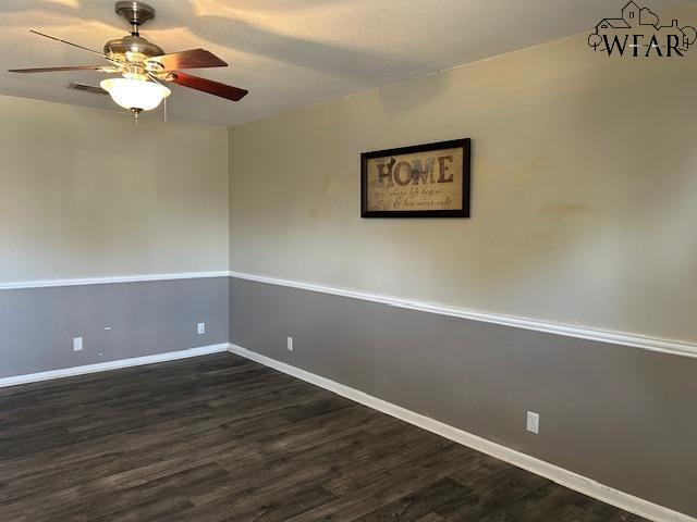 Foto del edificio - 4660 Briarwood Dr