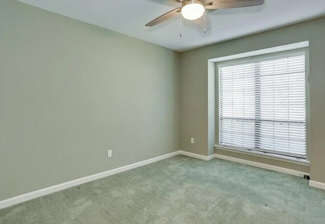 Foto del edificio - 2902 Running Creek Ln