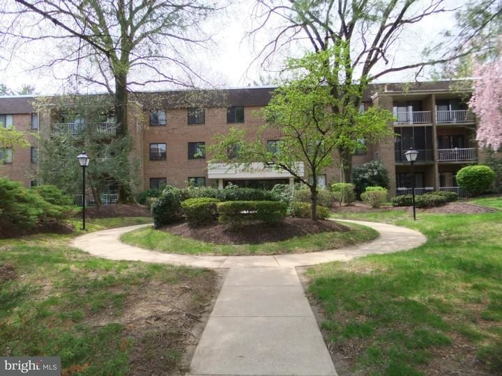 1650 Oakwood Dr Unit E115, Narberth, PA 19072 Room for Rent in Narberth, PA