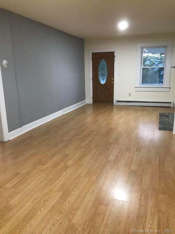 Building Photo - 42 Weed Hill Ave