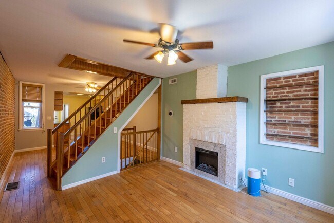 Building Photo - Charming 2Bed/2.5 Bath in South Baltimore ...