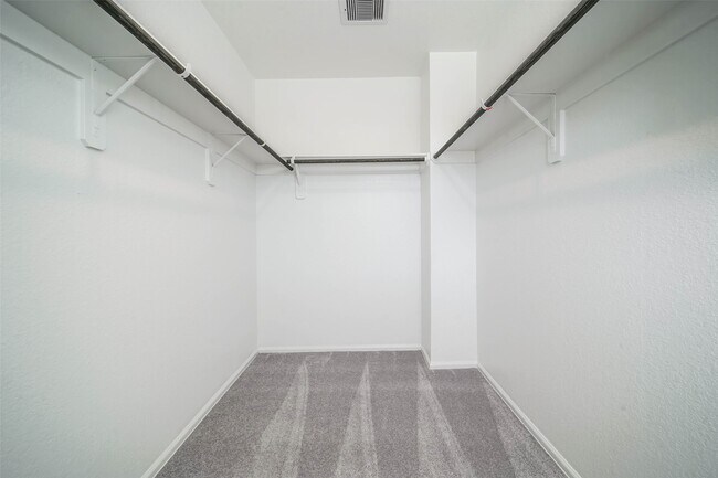 Foto del edificio - 2118 Fisher Bnd Dr