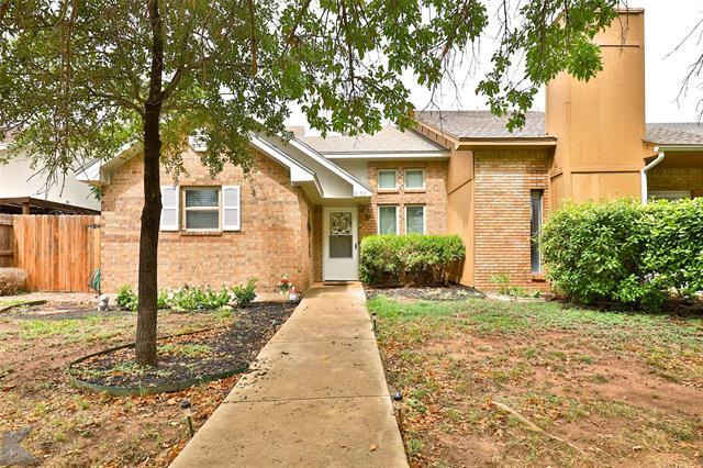 Foto principal - 3150 Chimney Cir