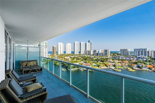 Foto del edificio - 400 Sunny Isles Blvd