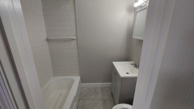 Building Photo - 41 Armandine St