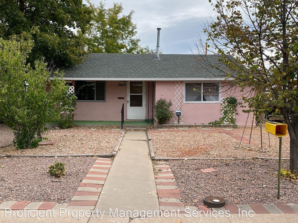 3 br, 2 bath House 1328 Rudd House for Rent in Parkdale, CO