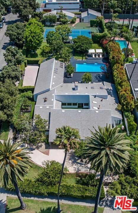 Foto del edificio - 624 N Beverly Dr