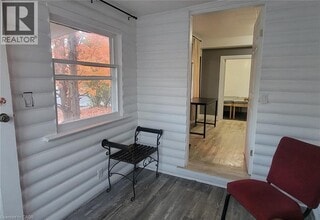 Building Photo - 153 Huber St