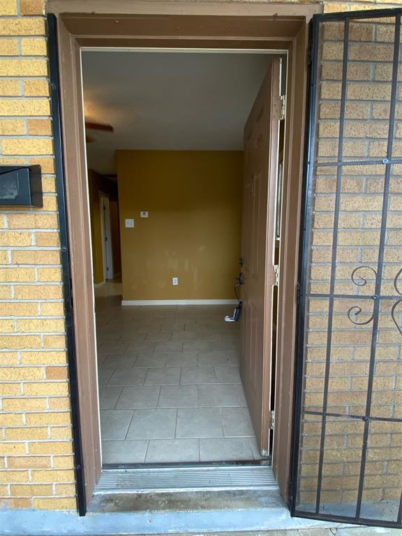 809 Washington St Unit A, South Houston, TX 77587 Room for Rent in
