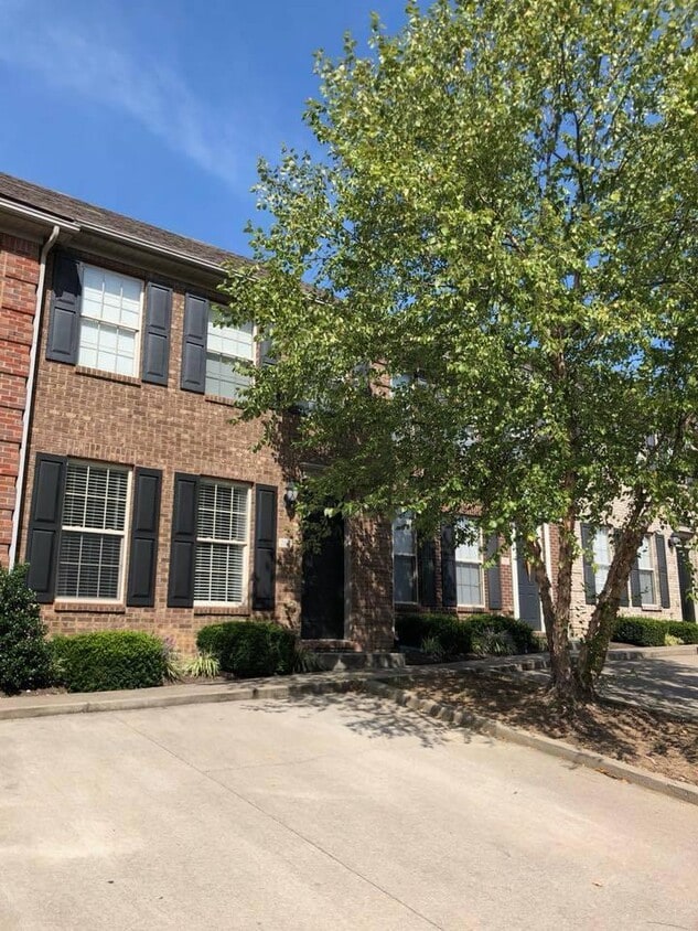 Building Photo - 1145 Appian Crossing Way