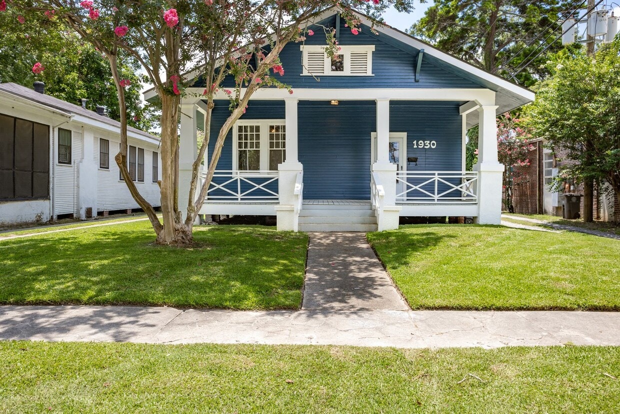 A charming home located in the heart of the Garden District for Rent - A charming home located in the heart of the Garden District for Rent