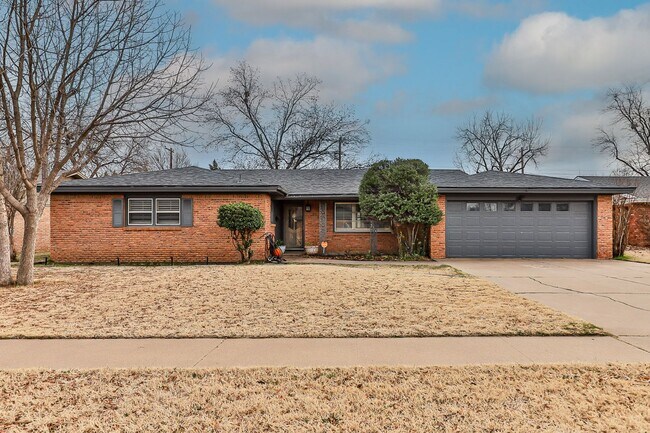Building Photo - Charming 3 bedroom 2 bathroom