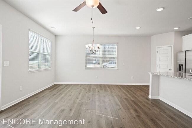 Foto del edificio - 4 br, 2.5 bath House - 2112 Birch Mountain...