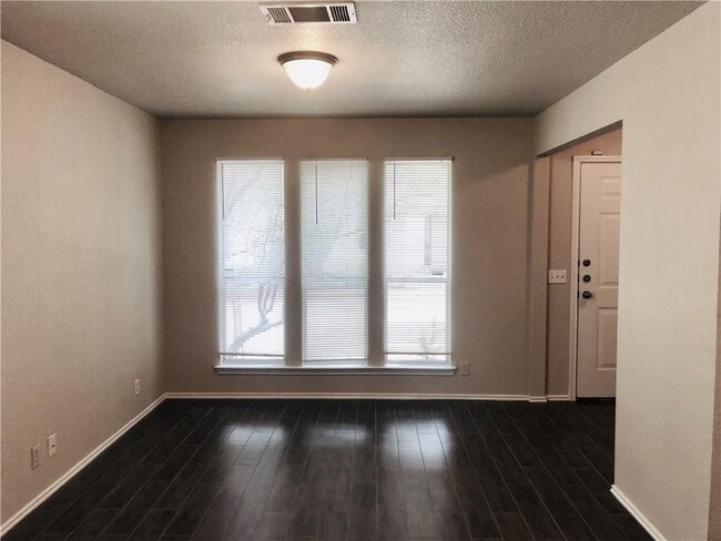 Building Photo - 4520 Best Way