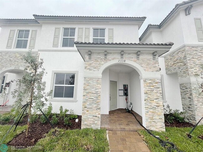 Foto del edificio - 2338 NW 125 St