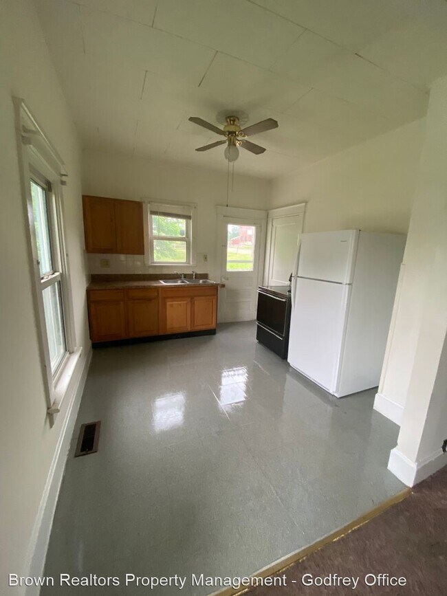 Building Photo - 2 br, 1 bath House - 3301 Huber