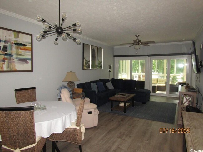 Foto del edificio - 601 N Hillside Dr