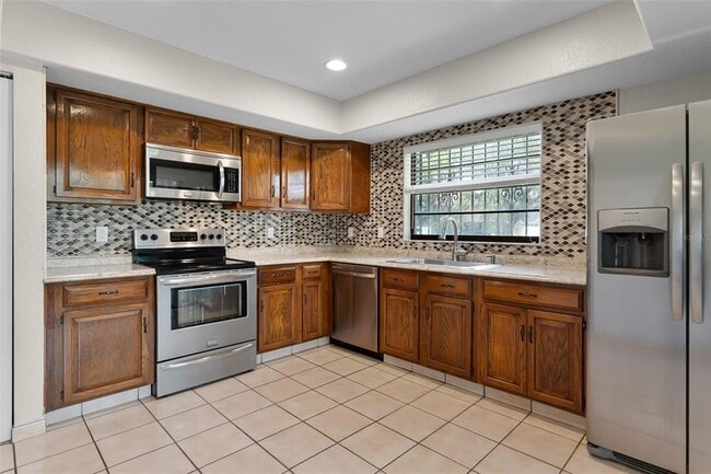 Building Photo - 8208 La Serena Dr