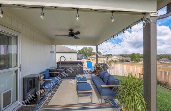 Foto del edificio - Brand NEW!! Spacious 3 Bed 2 Bath Home in Tonganoxie-Coming Soon!!