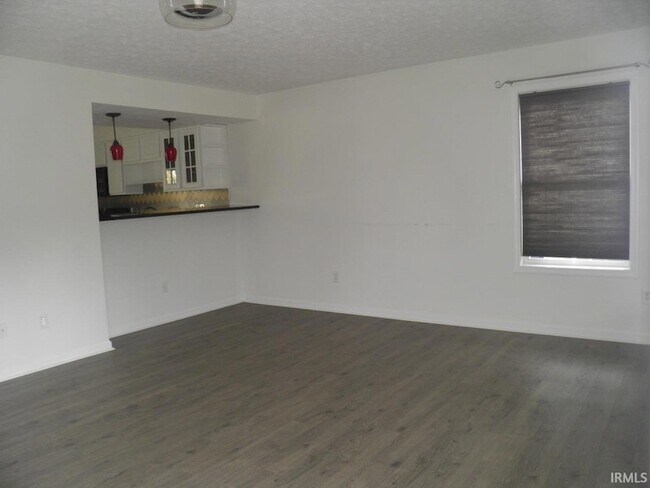 Foto del edificio - 2712 E Bressingham Wy