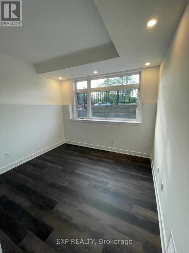 Building Photo - 380 Rolling Meadow Crescent