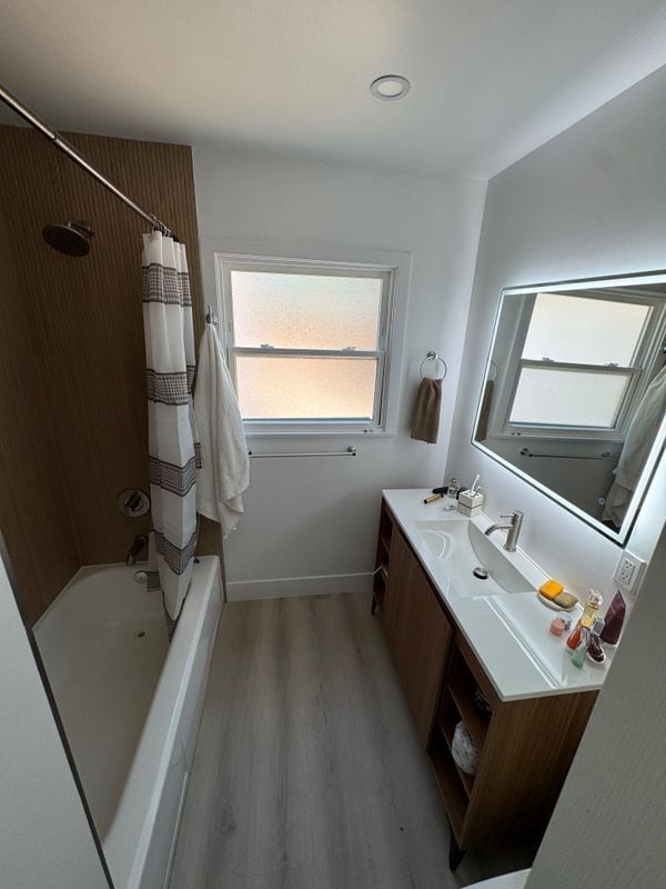 Building Photo - 9501 Laramie Ave