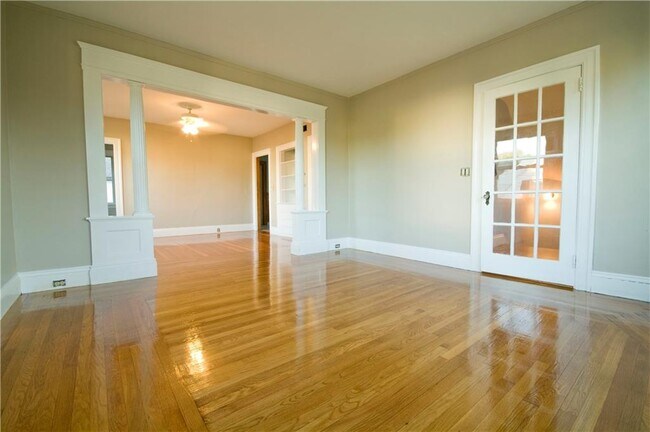 Foto del edificio - 48 Moorland Ave