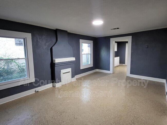 Building Photo - 2177 Adams Ave