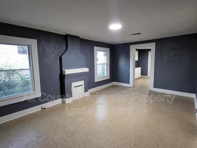 Foto del edificio - 2177 Adams Ave