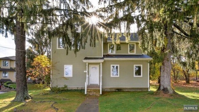 Building Photo - 141 Kiel Ave