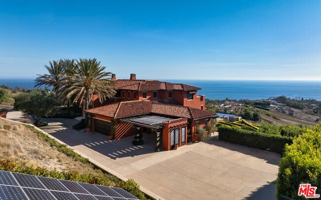 Foto del edificio - 6093 Murphy Way
