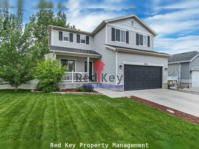 Building Photo - Geneva Way Single Family Home
