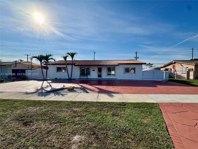 Foto del edificio - 12812 SW 20th St