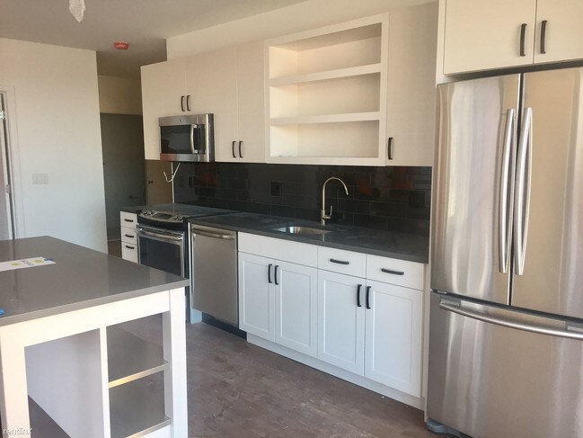 Building Photo - 1 br, 1 bath  - 104 South Huntington Avenue