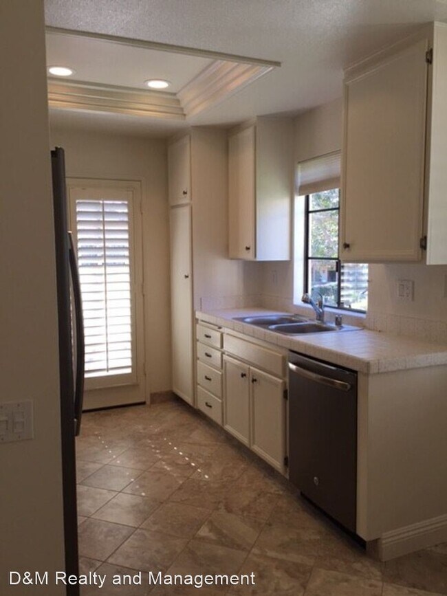 Foto del edificio - 2 br, 2 bath House - 4049 Carmel View Road...