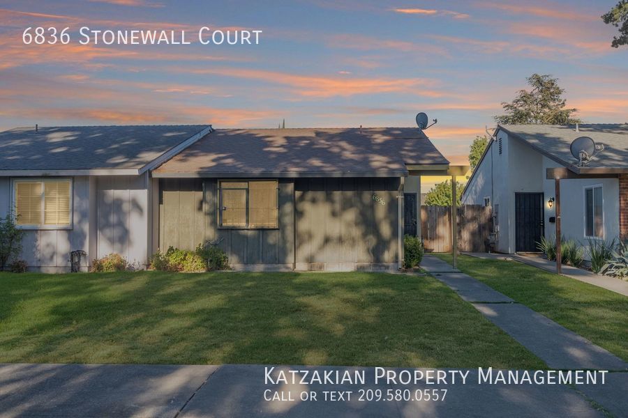 Foto principal - 2 Bedroom 1 Bath Home in Lincoln Village West