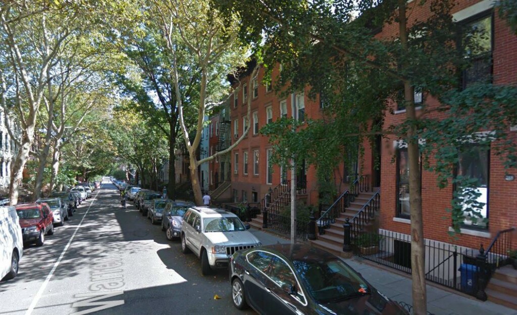 Primary Photo - 294 Warren St