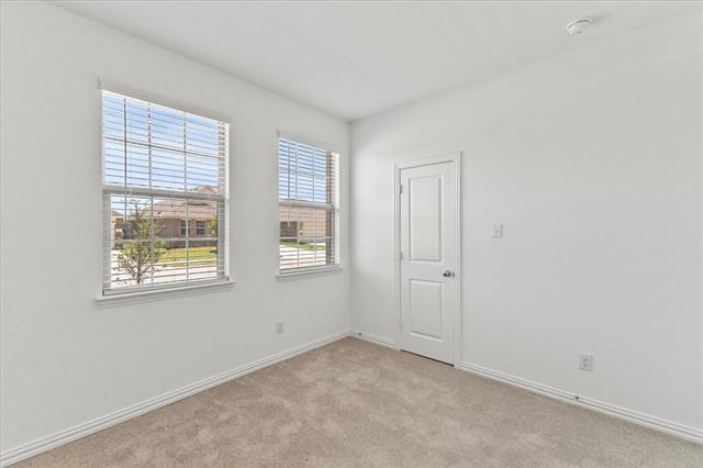 Foto del edificio - 140 Ardsley Ln