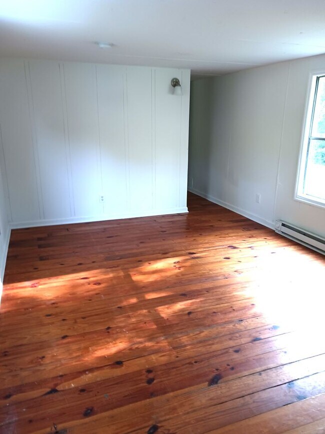 Foto del edificio - Two Bedroom Available for Rent in Lancaste...