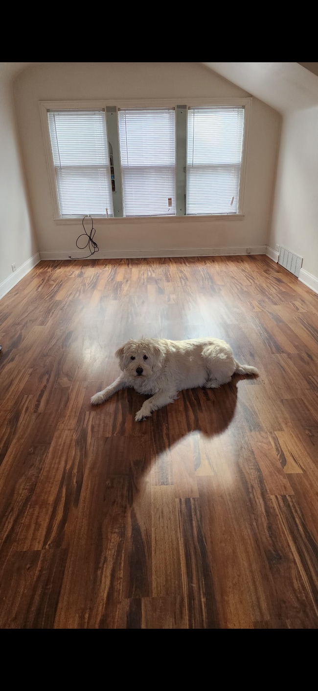 Foto del edificio - 5844 N Marmora Ave