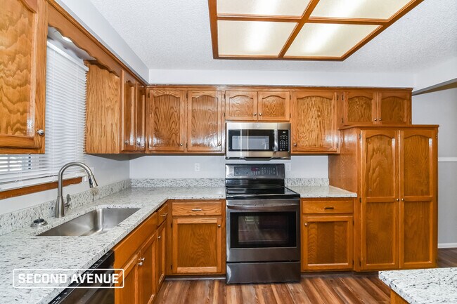 Foto del edificio - 716 SE Shamrock Ln