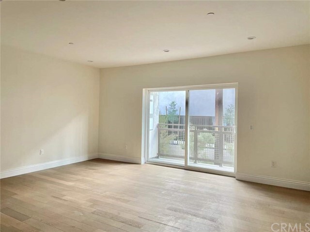 Building Photo - 2939 Leeward Ave