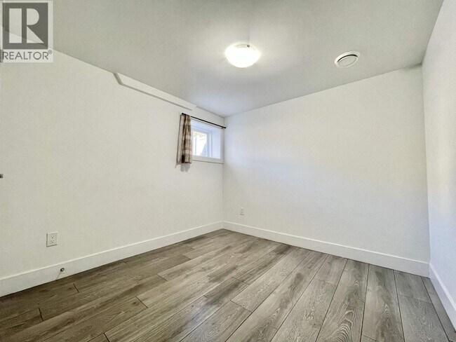 Photo du bâtiment - 72xx Curtis St