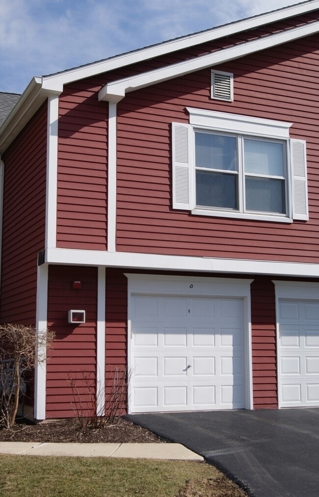 Building Photo - 2725 Weeping Willow Dr