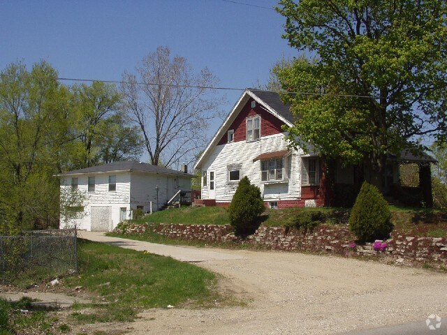 Foto del edificio - 3401 Salerno Dr NE