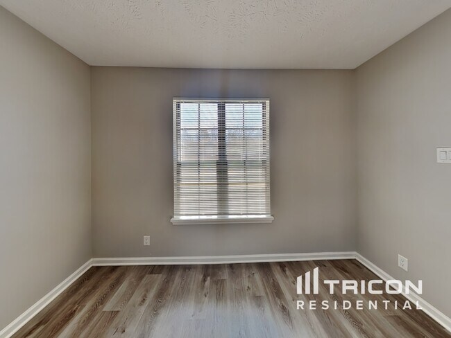 Building Photo - 7760 Oakshot Ln