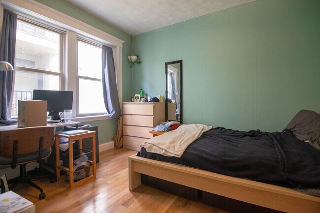 Foto del edificio - Allston 2 Bed – Heat & Hot Water Included – Cats OK – 9/1 Move-In