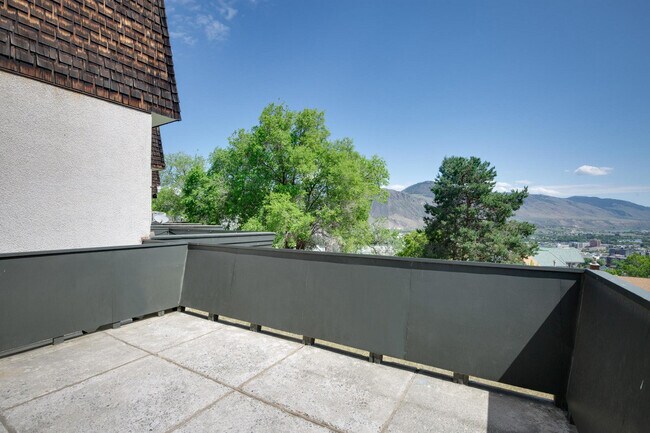 Photo du bâtiment - Highland Villas